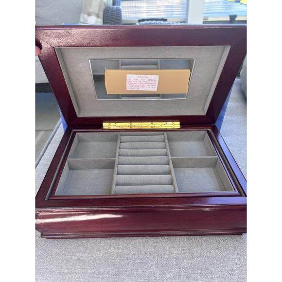 New Vintage Original Box Wood Walnut Finish 11x7 Ladies Jewelry Box - Picture 2 of 6